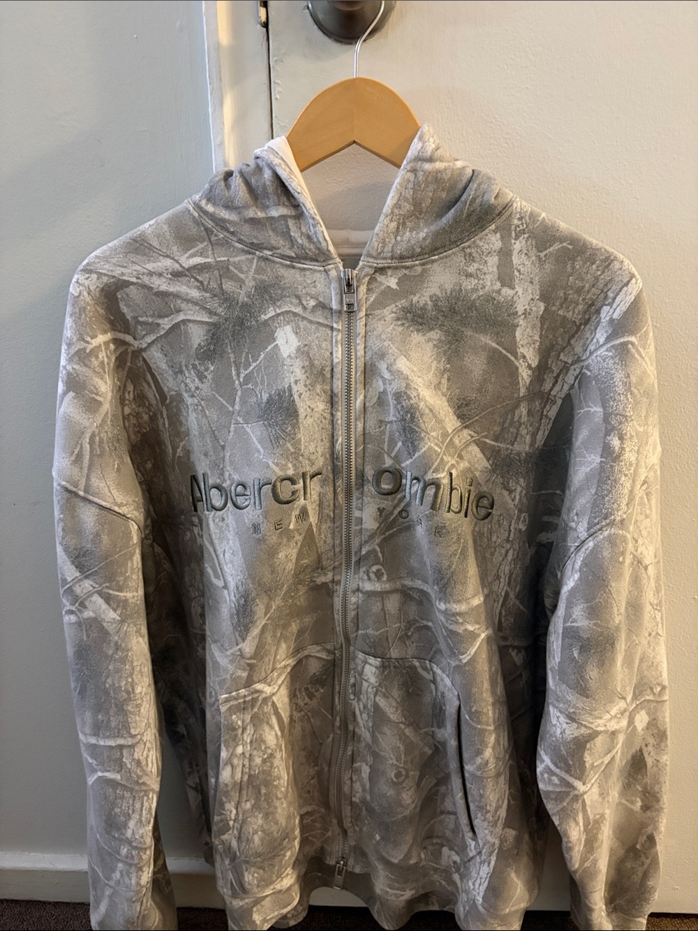 Abercrombie & Fitch Gray Zip-Up Hooded Sweater with Camo Texture